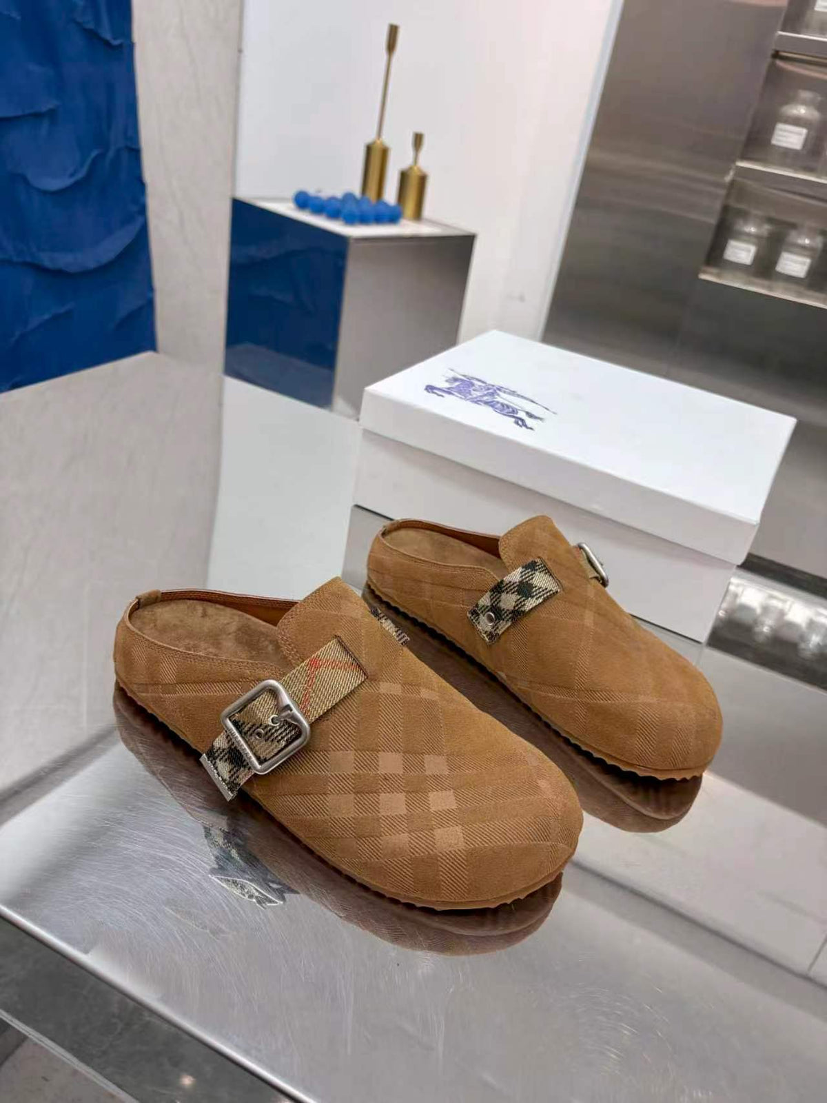 Z2R86R16 Fashion high-quality shoes