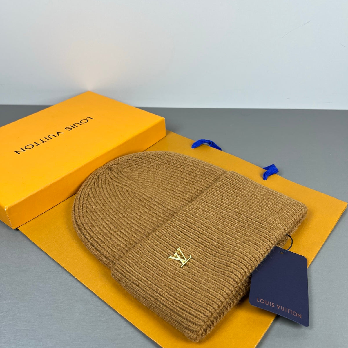 M1R96E32 Fashion hats