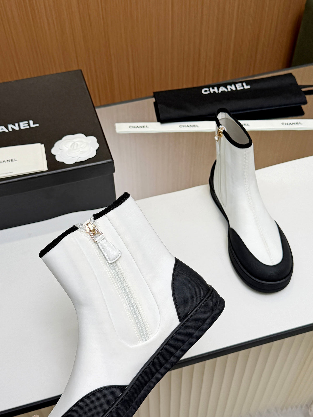 Z2P96C10 Fashion high-quality shoes