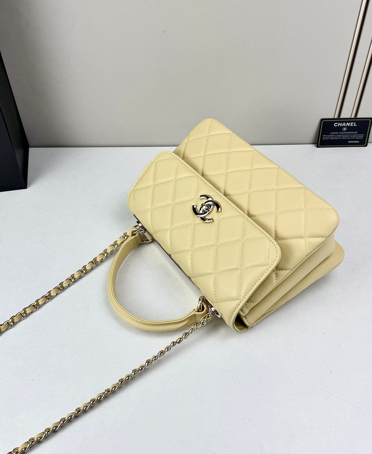 B1X76C8 Fashion leather bag