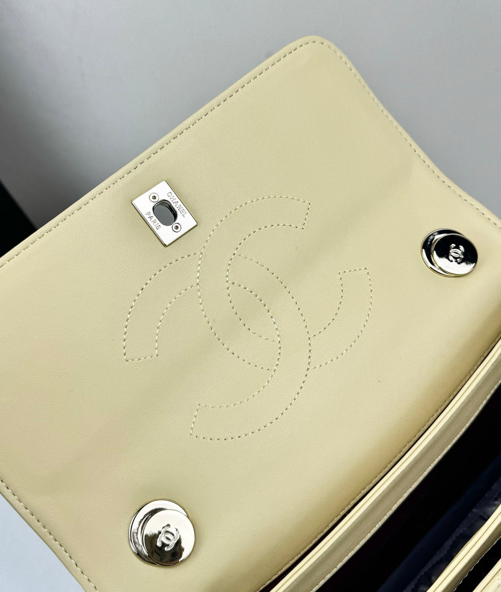 B1X76C8 Fashion leather bag