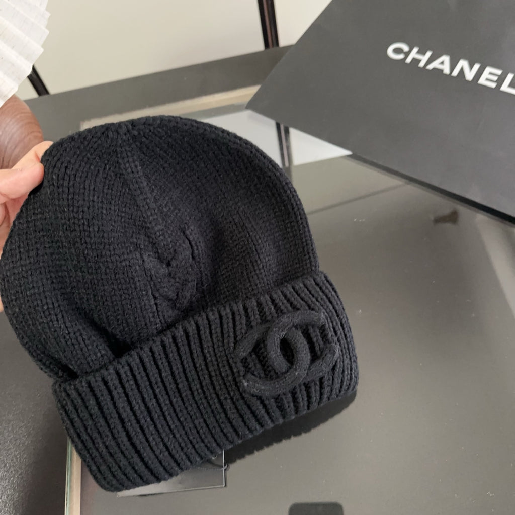 M1R86C22 Fashion hats