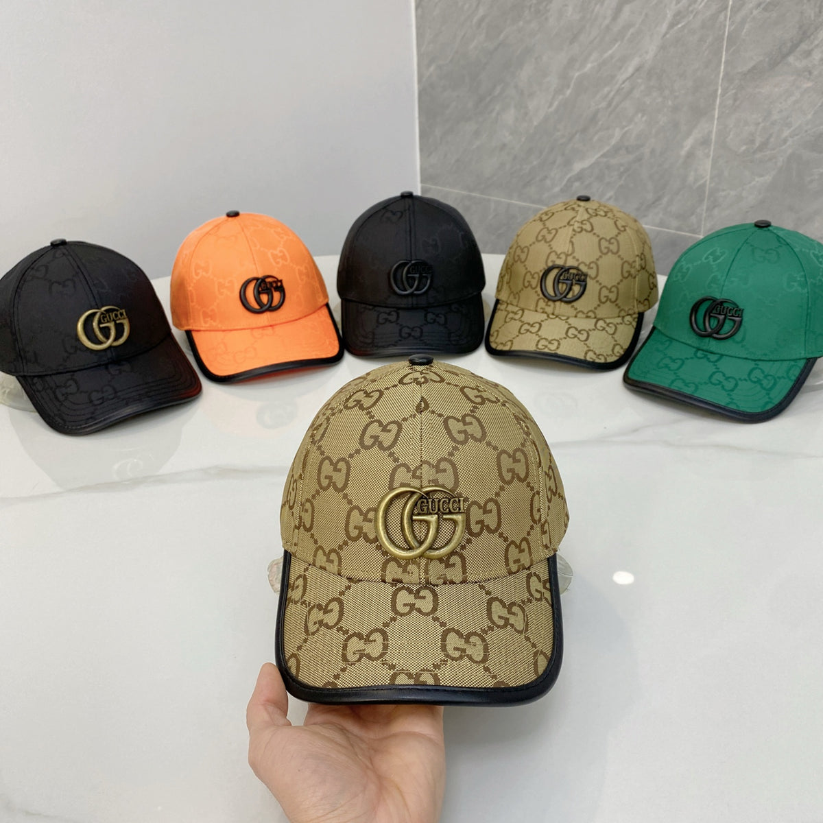 M1R86B130 Fashion hats