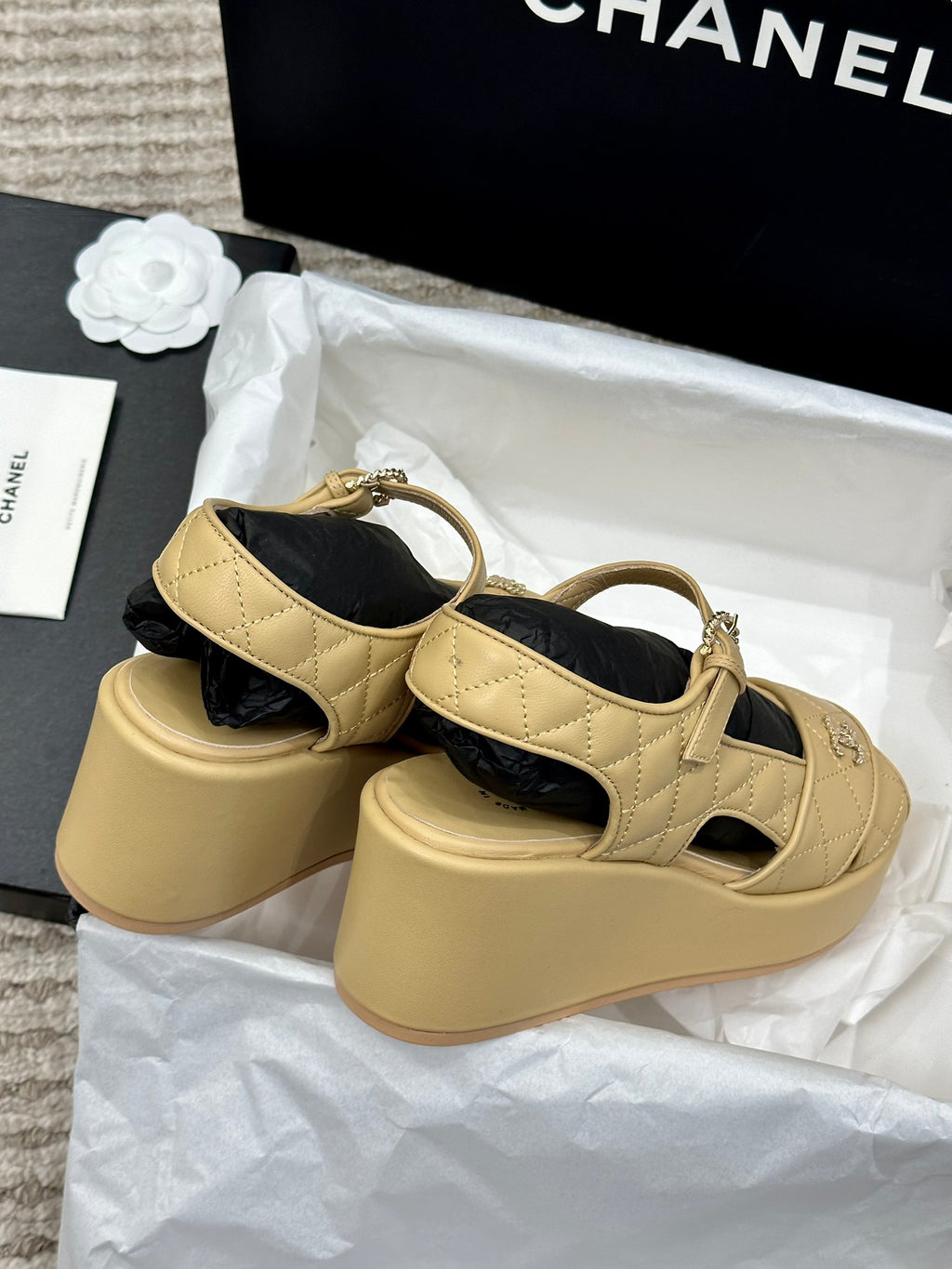Z2R96C1 Popular high-quality shoes