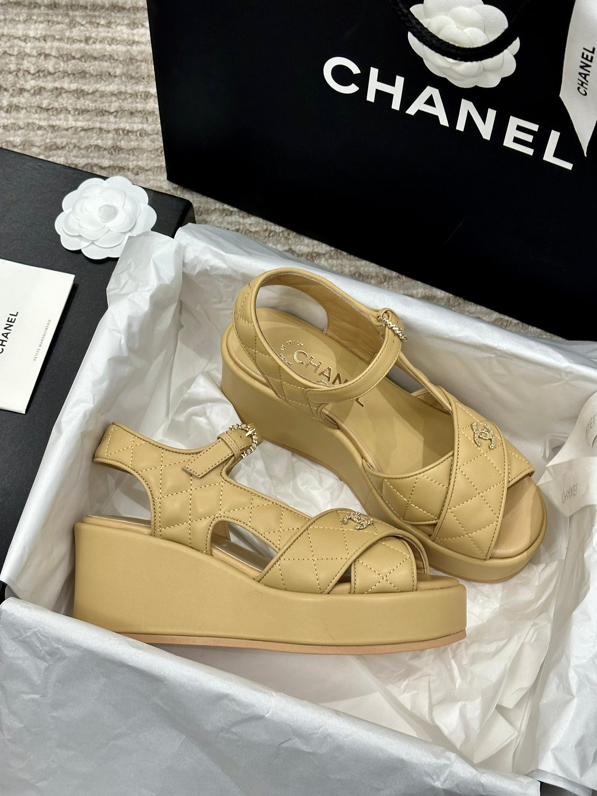 Z2R96C1 Fashion high-quality shoes