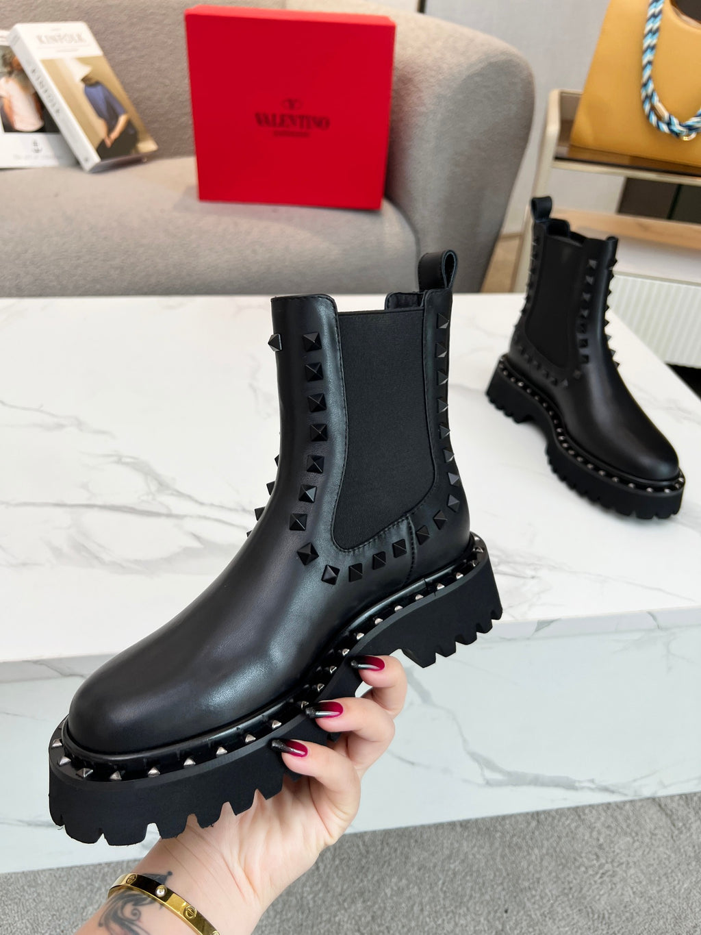 Z2R96VL6  Popular high-quality leather shoes