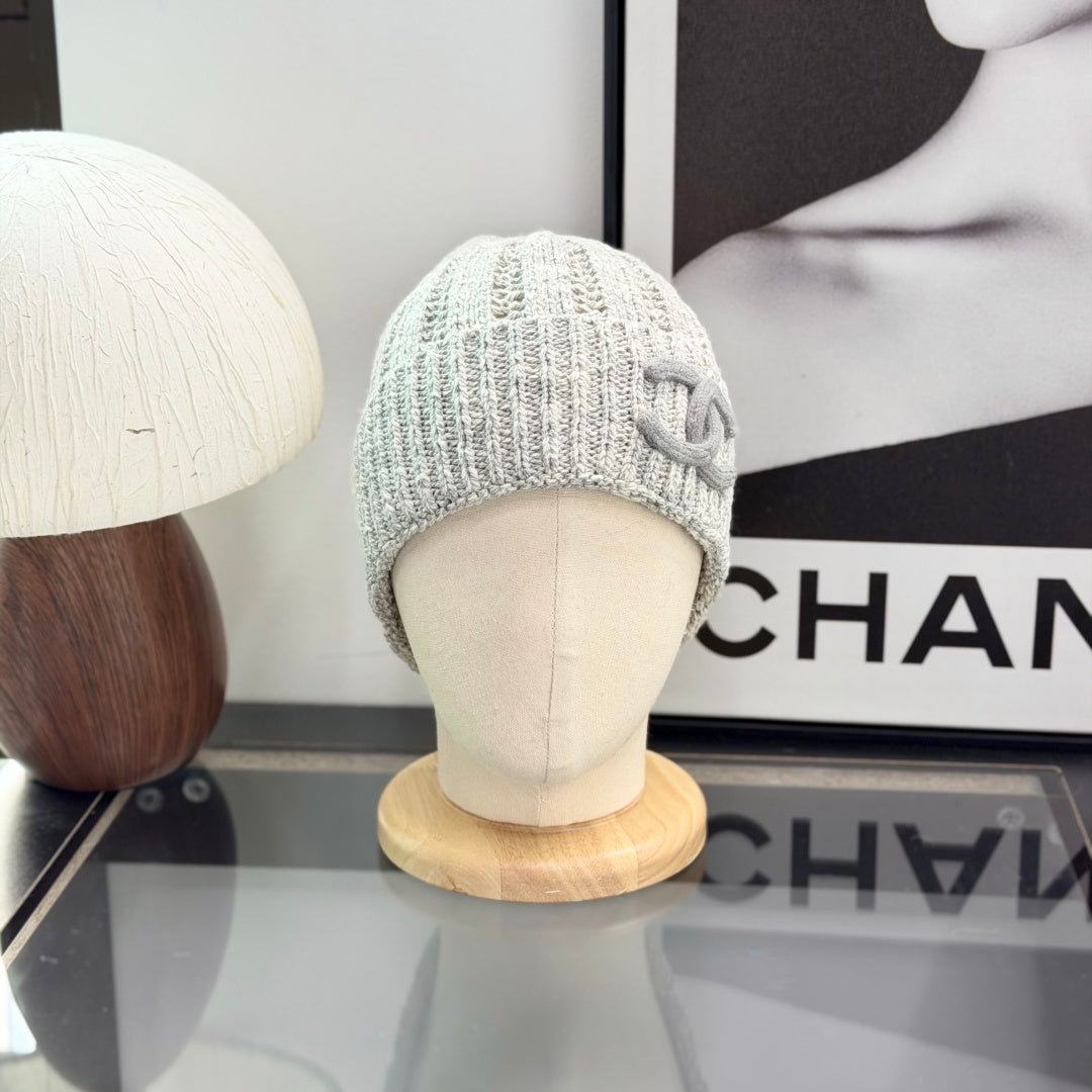 M1R96C27 Fashion hats