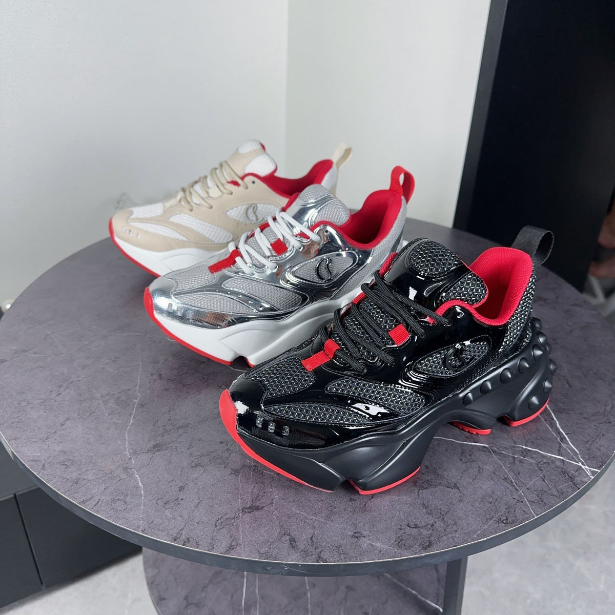 Z2P96A12 Fashion high-quality shoes