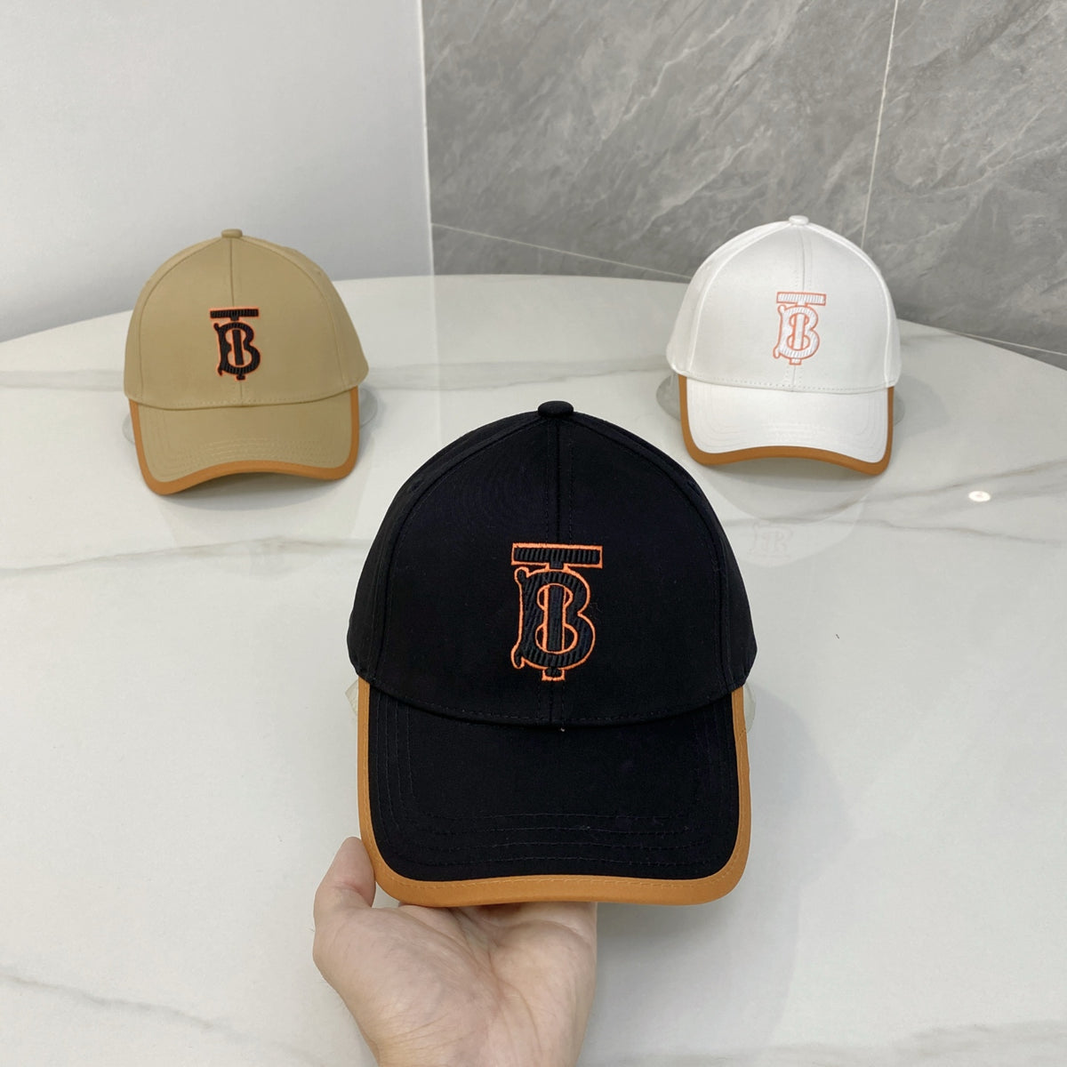 M1R86R109 Fashion hats