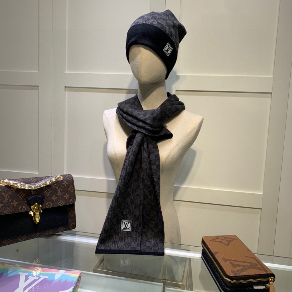 M1R96E22 Fashion Hat and scarf set