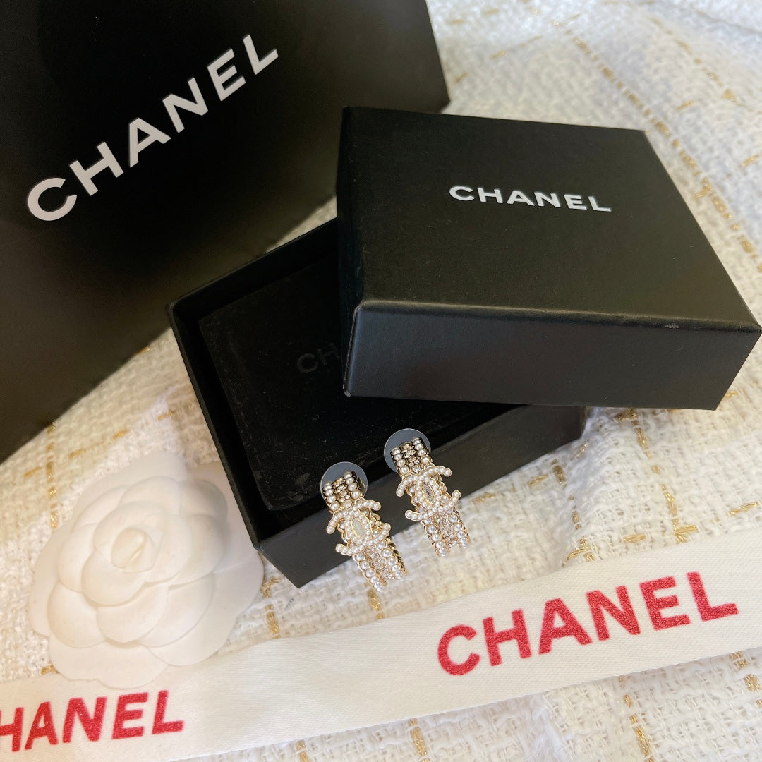 X1Z95C70E Popular Earrings