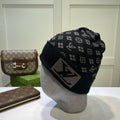M1R86E53 Fashion hats