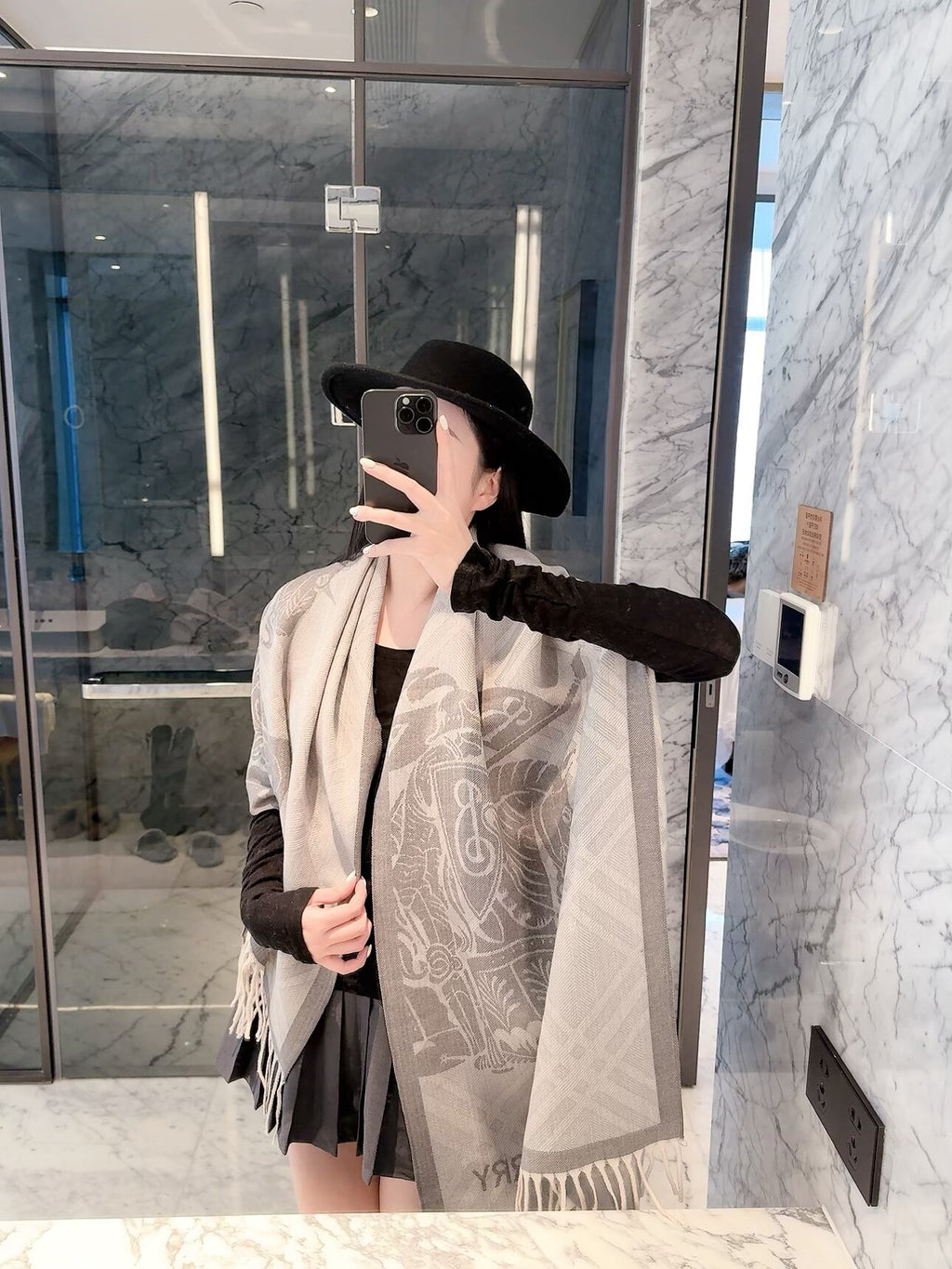 W1R86R107 Popular Winter Scarves