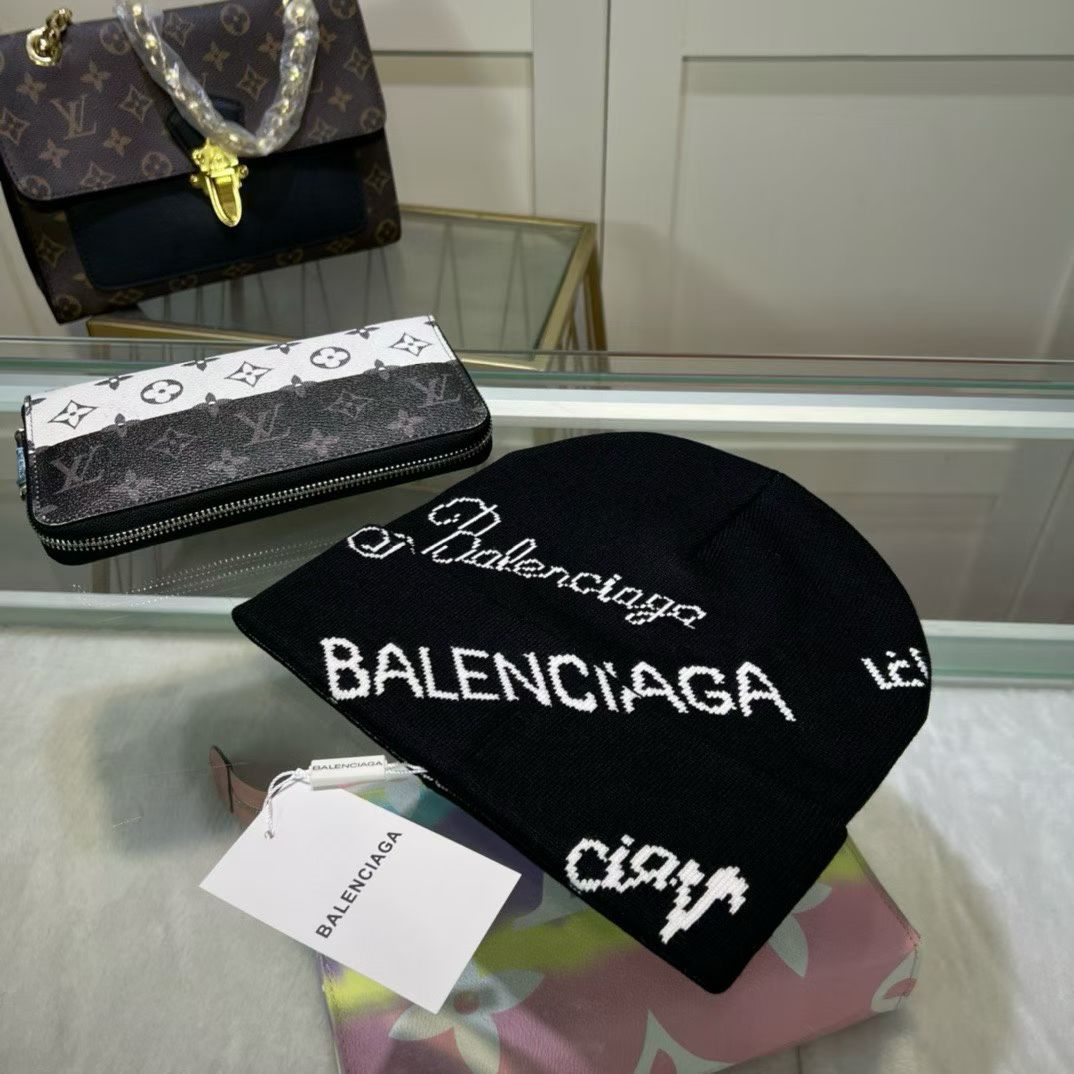 M1R86J75 Fashion hats