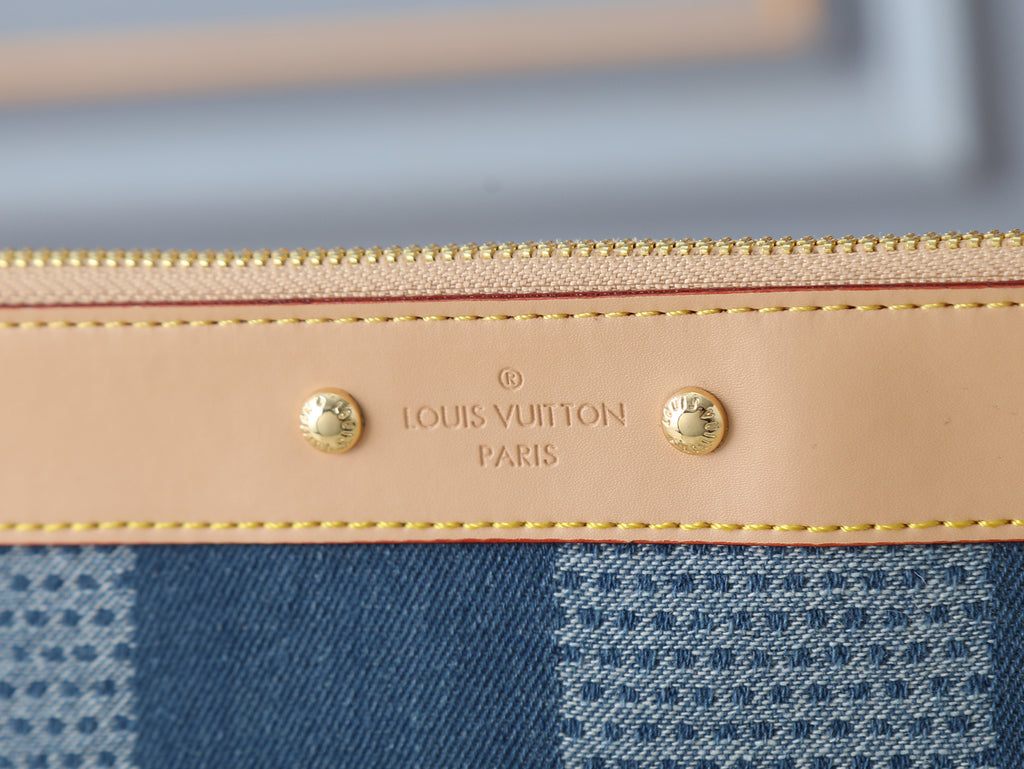 B1R76E55 Fashion bag