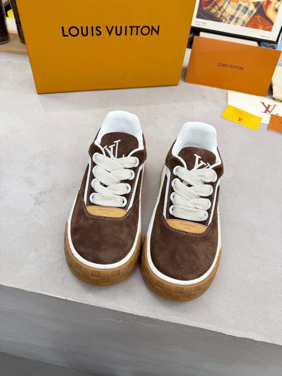 Z2P96E3 Fashion high-quality leather shoes