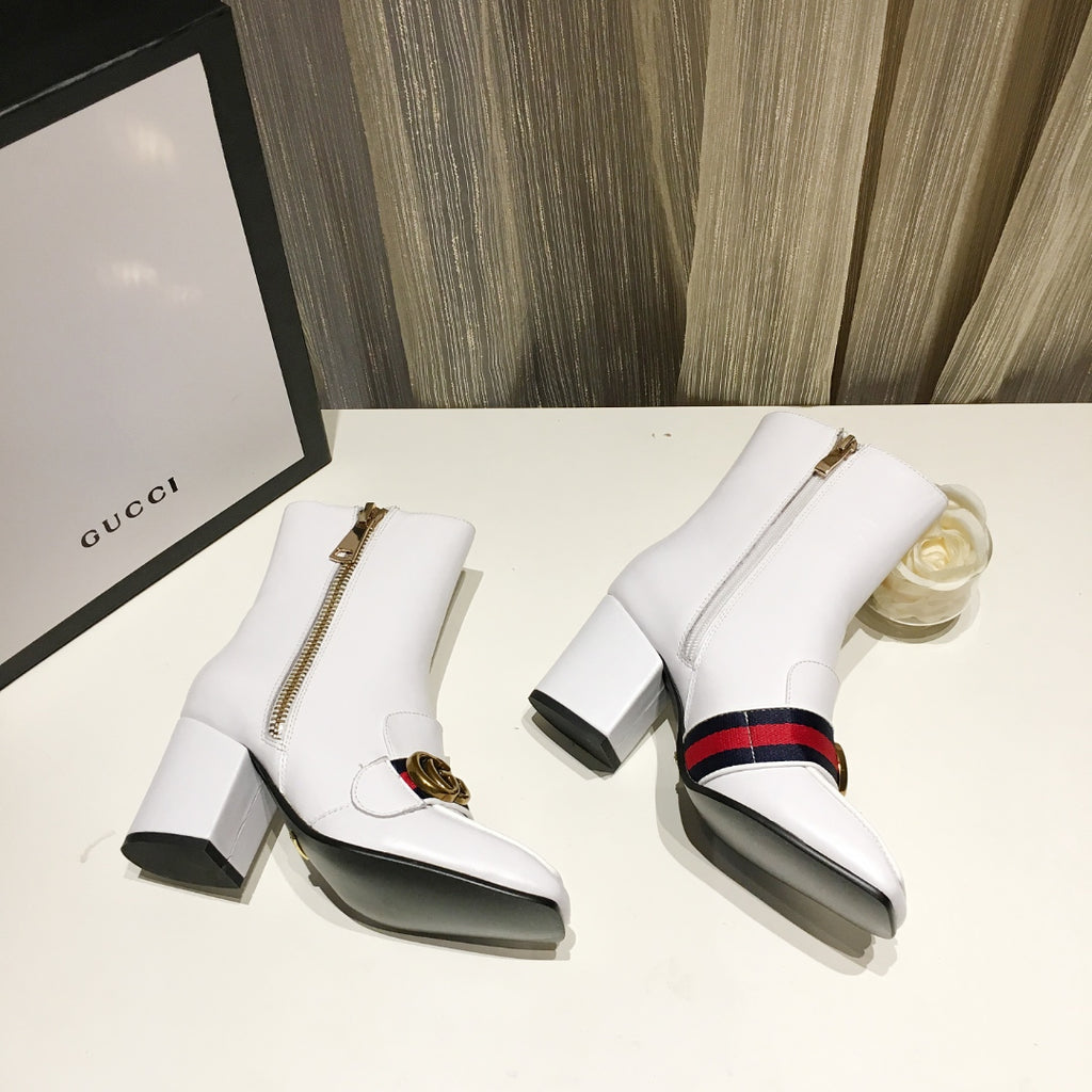 Z2P96B24 Popular high-quality shoes