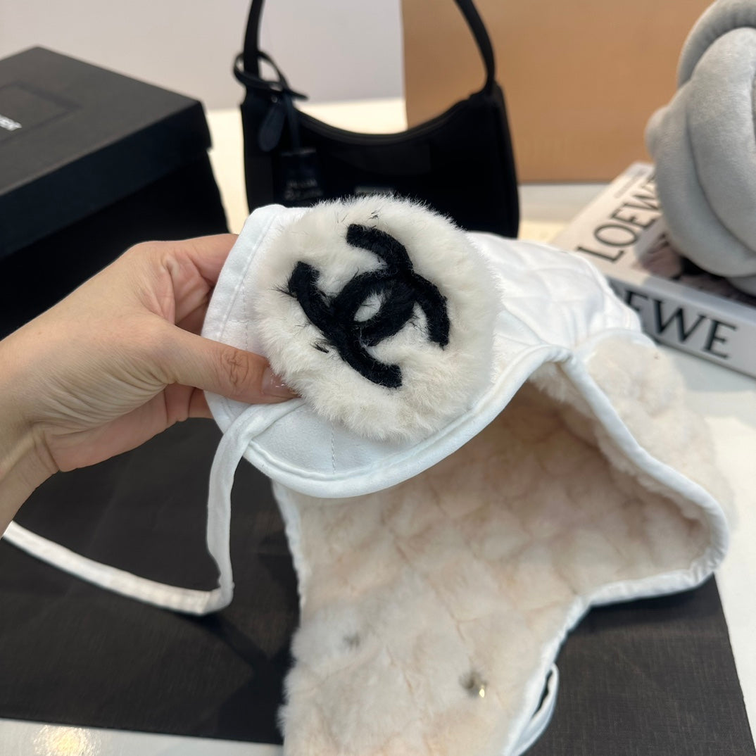 M1R96C5 Fashion hats
