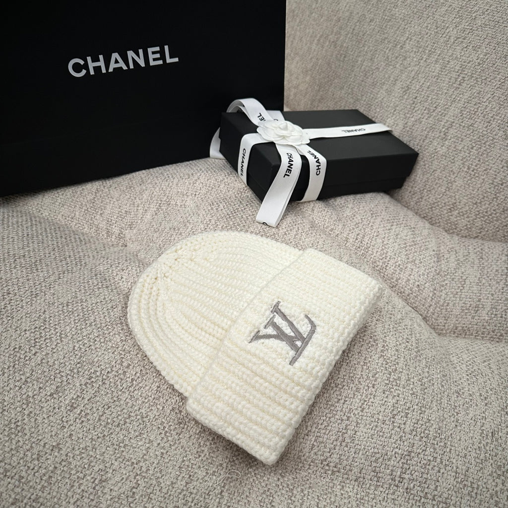 M1R86E15 Fashion hats