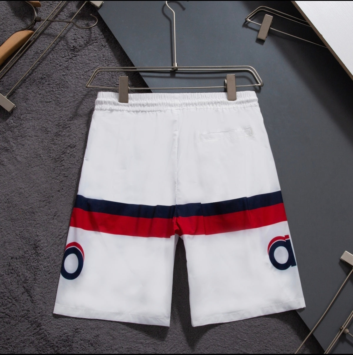 U1N36A27 Popular shorts