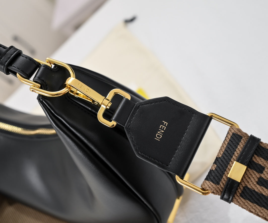 B1X66F2 Fashion high-quality leather bag