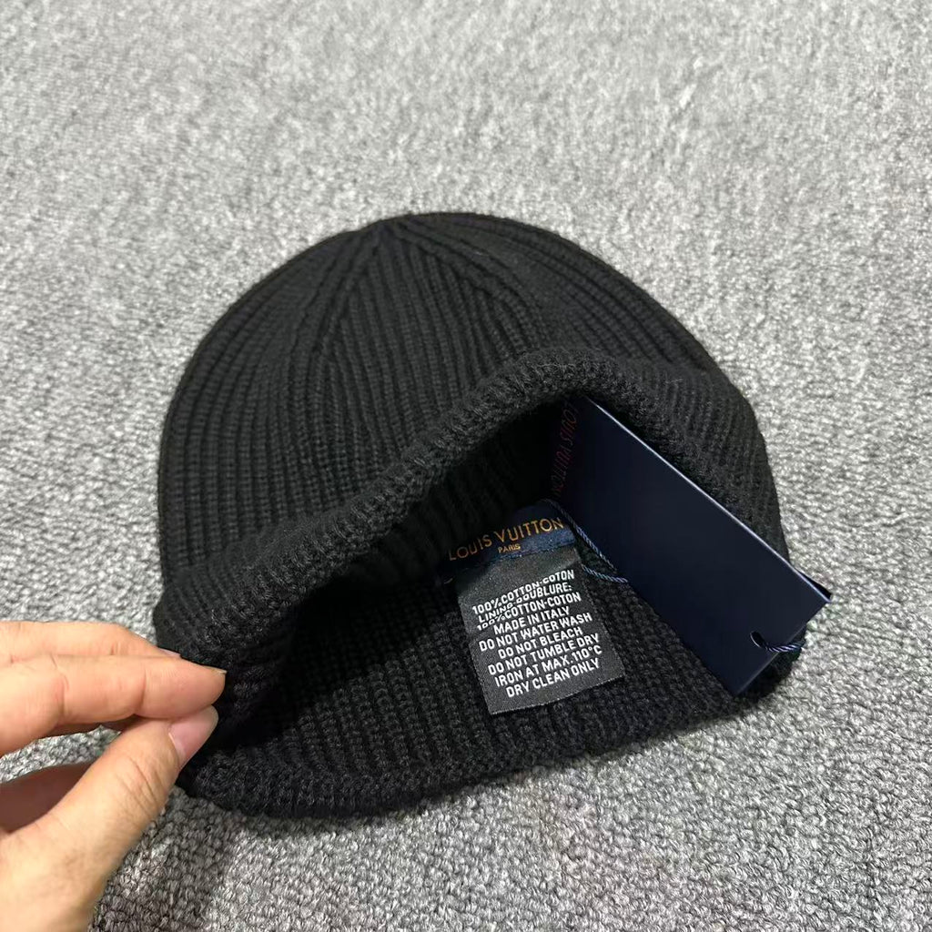 M1R96E31 Fashion hats