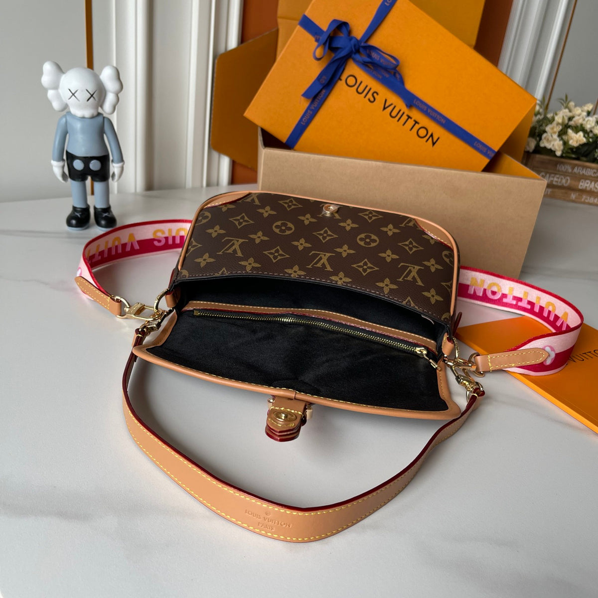 136PE38B Popular leather bag