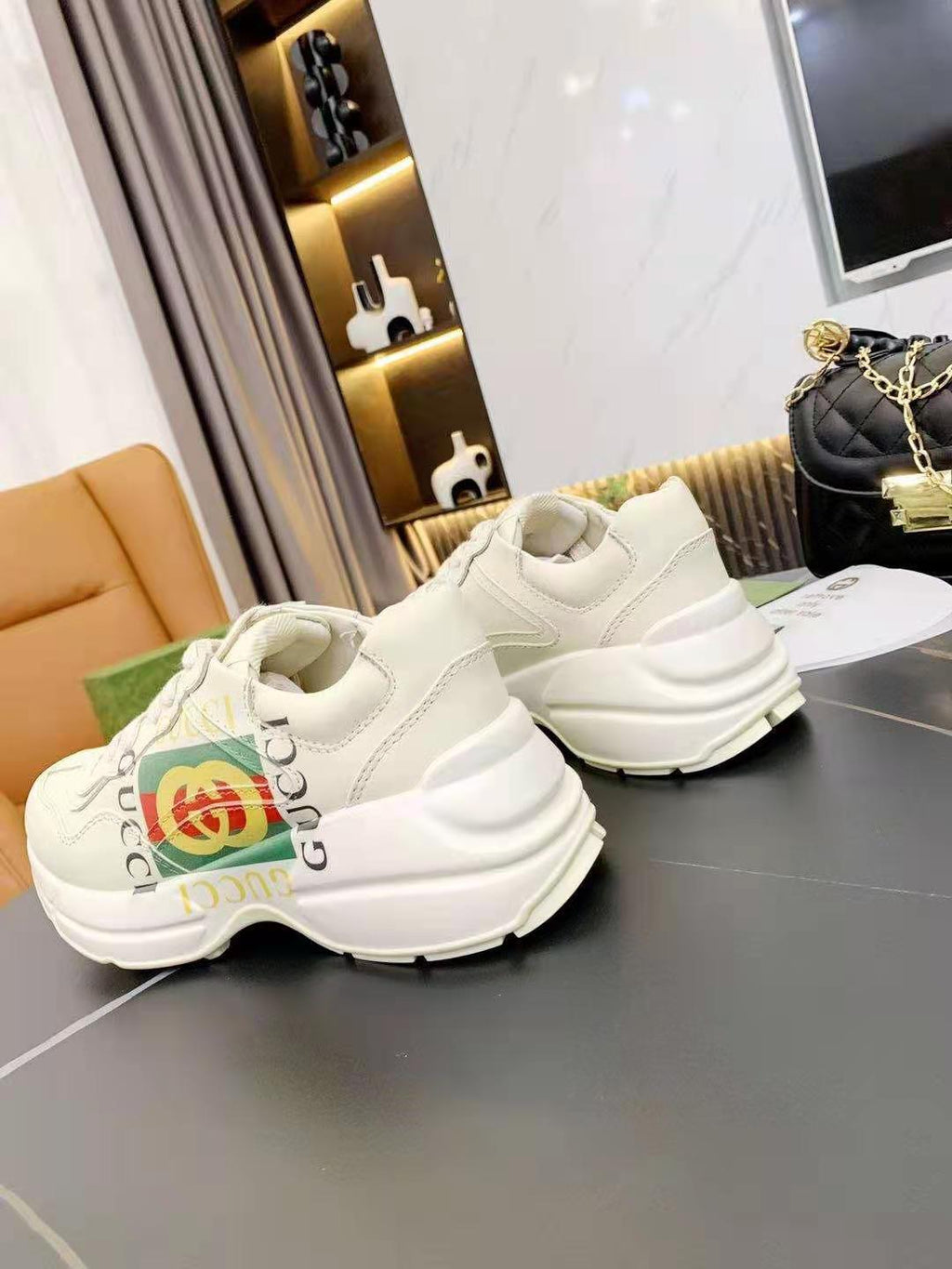 Z2P96B29 Popular high-quality leather shoes