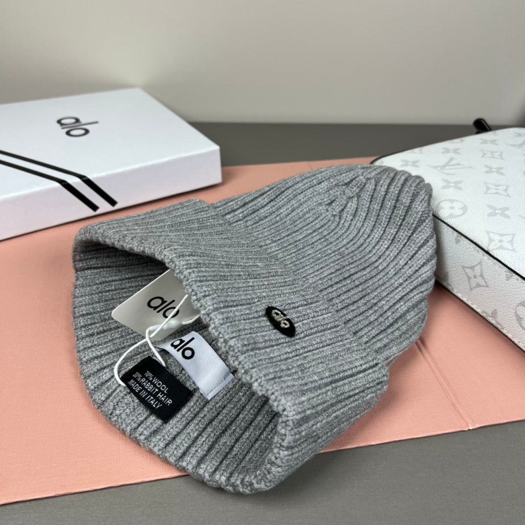 M1R96A28 Fashion hats