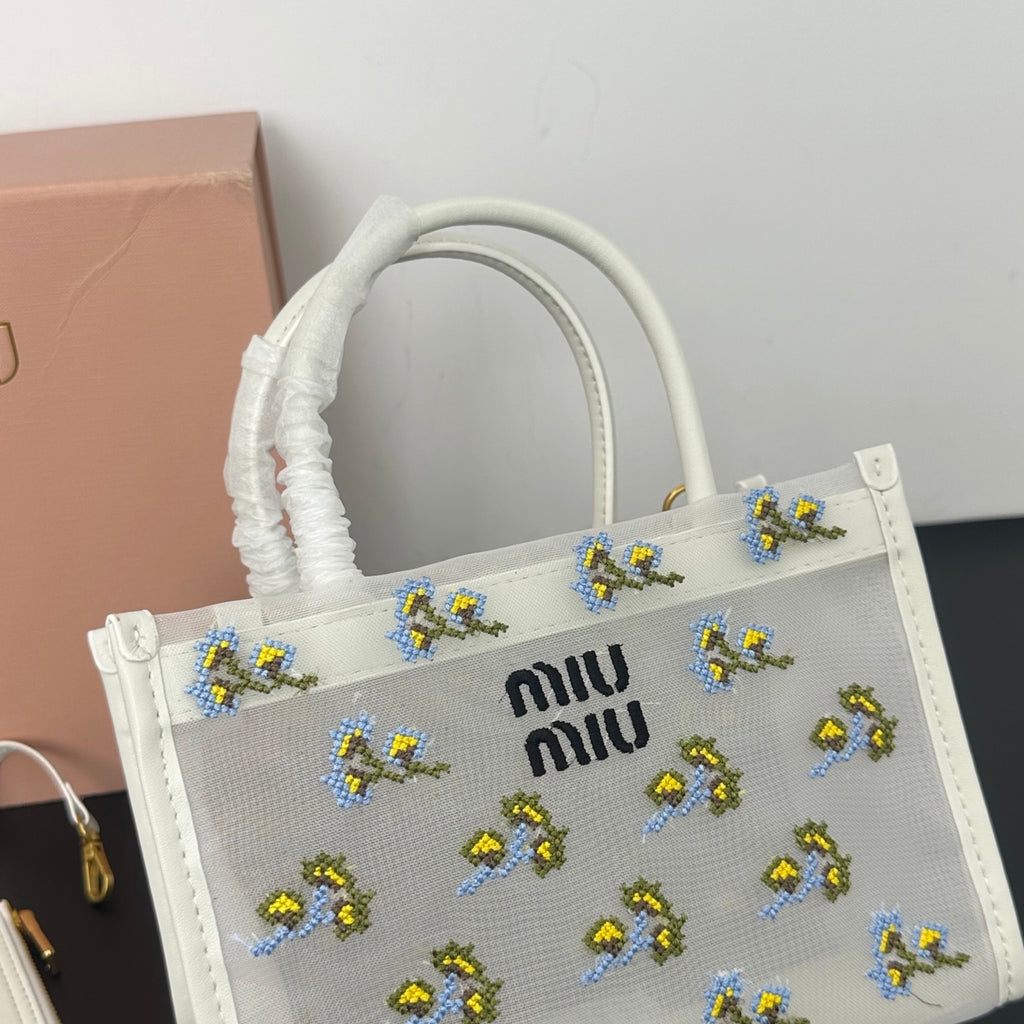B1R76A36 Fashion bag