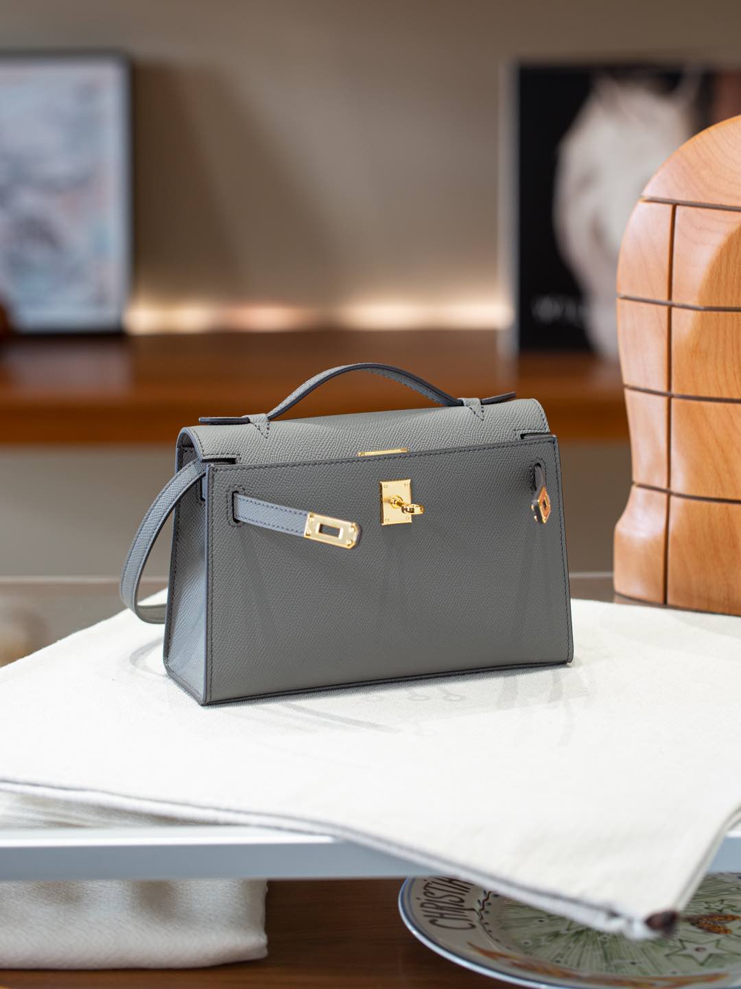 B1R66A4 Fashion leather bag