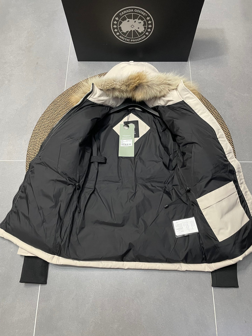 U3R106A2 Fashion down jacket