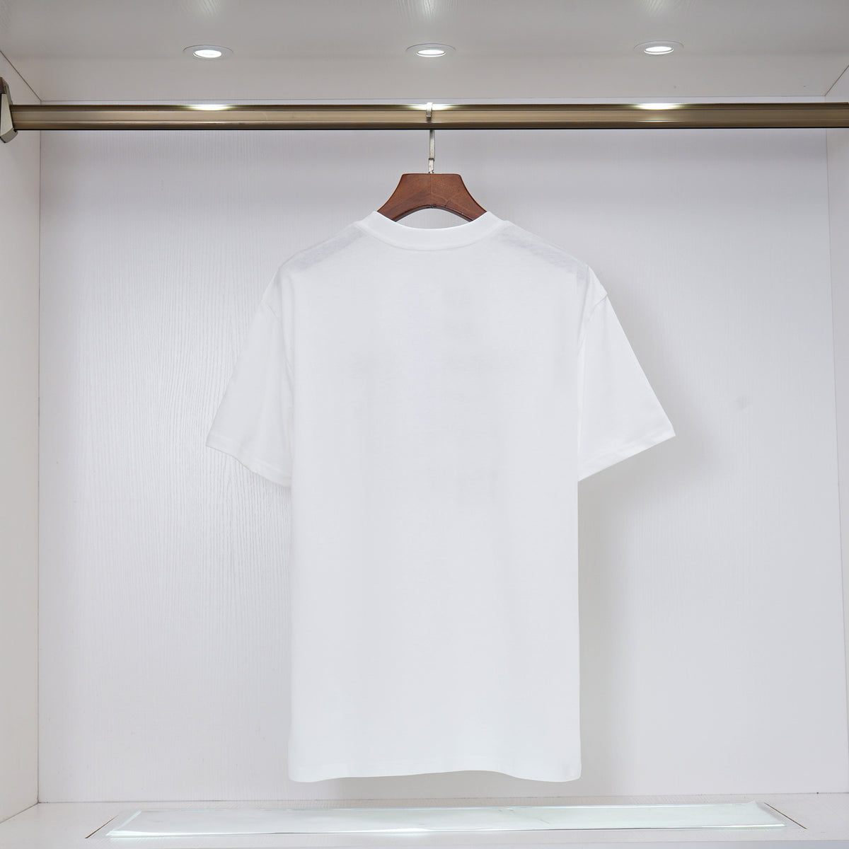 U1R76R8 Popular T-shirts