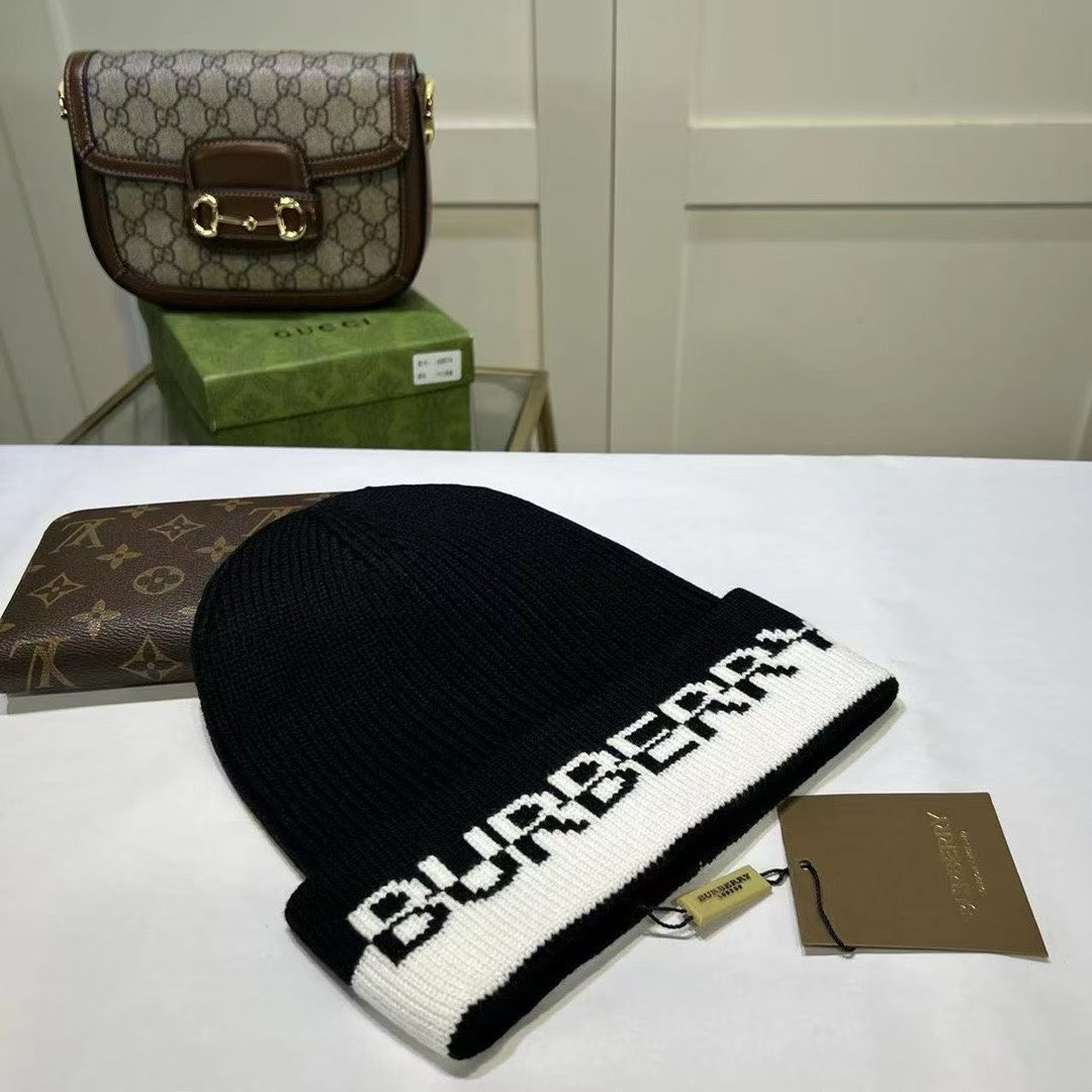 M1R86R80 Fashion hats