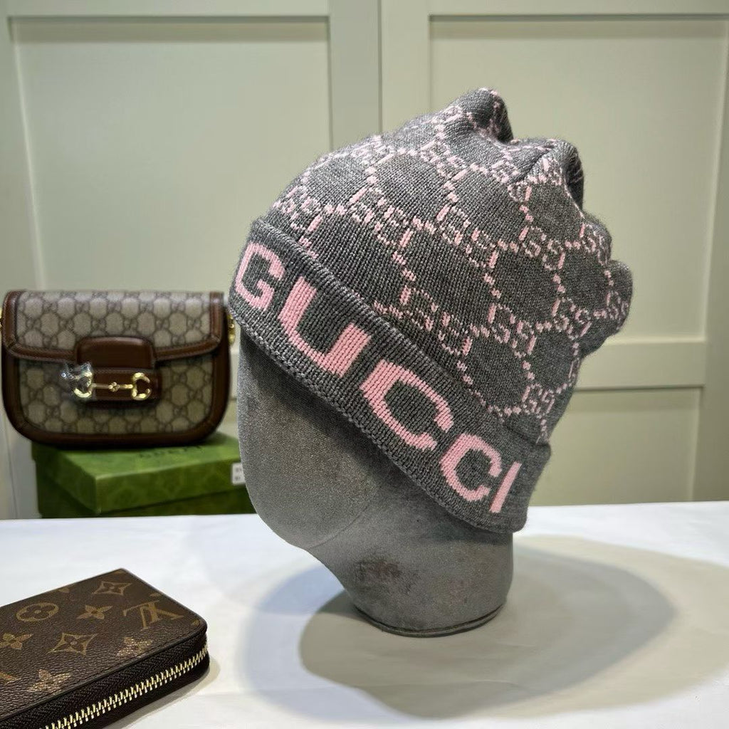 M1R86B52 Fashion hats