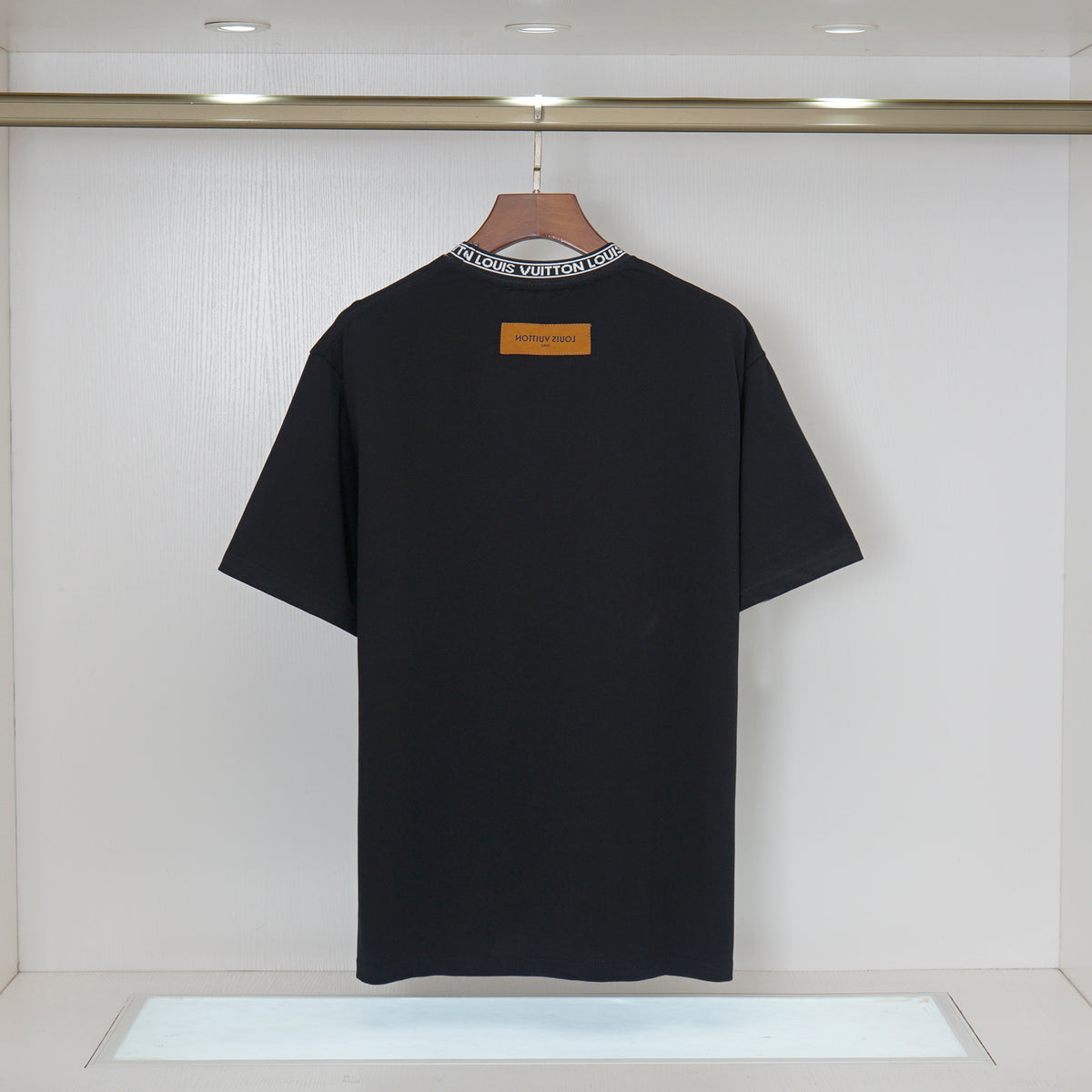 U1R76E21 Popular T-shirts