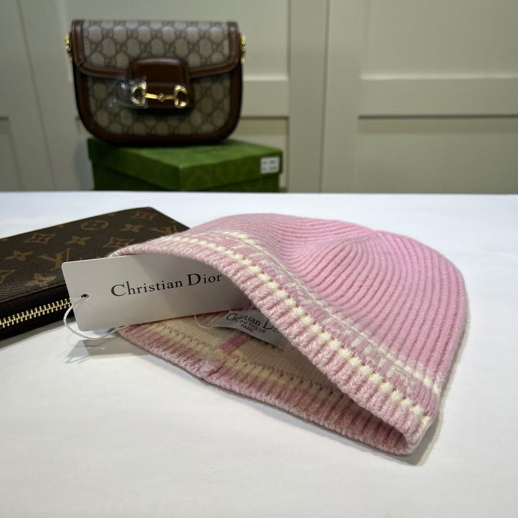 M1R86D99 Fashion hats