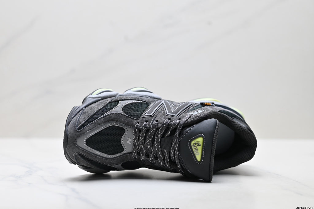 Z4R86A10 Fashion Shoes