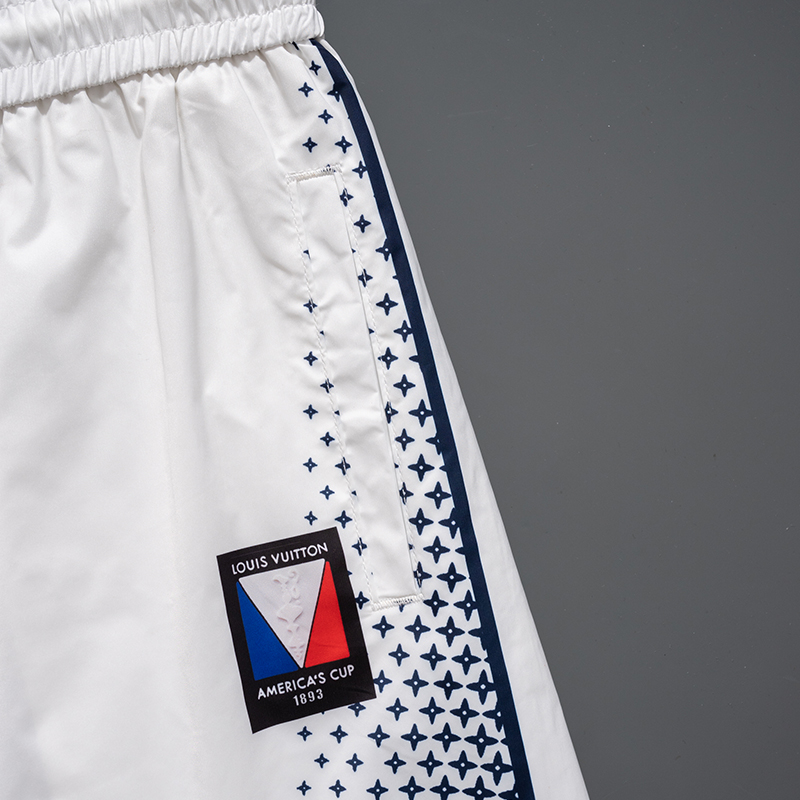 U1N36E9 Popular shorts