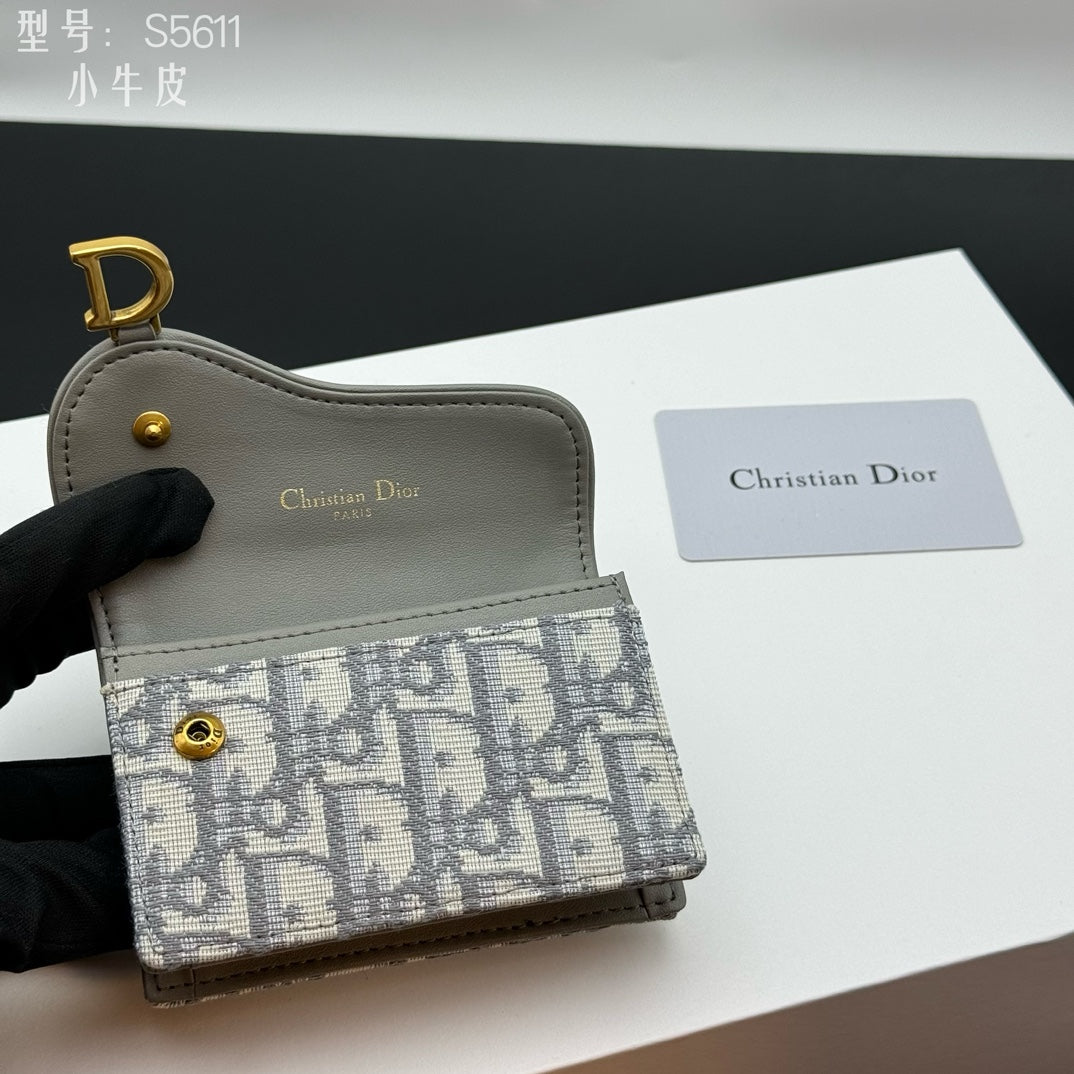 B1X76D5 Fashion wallets