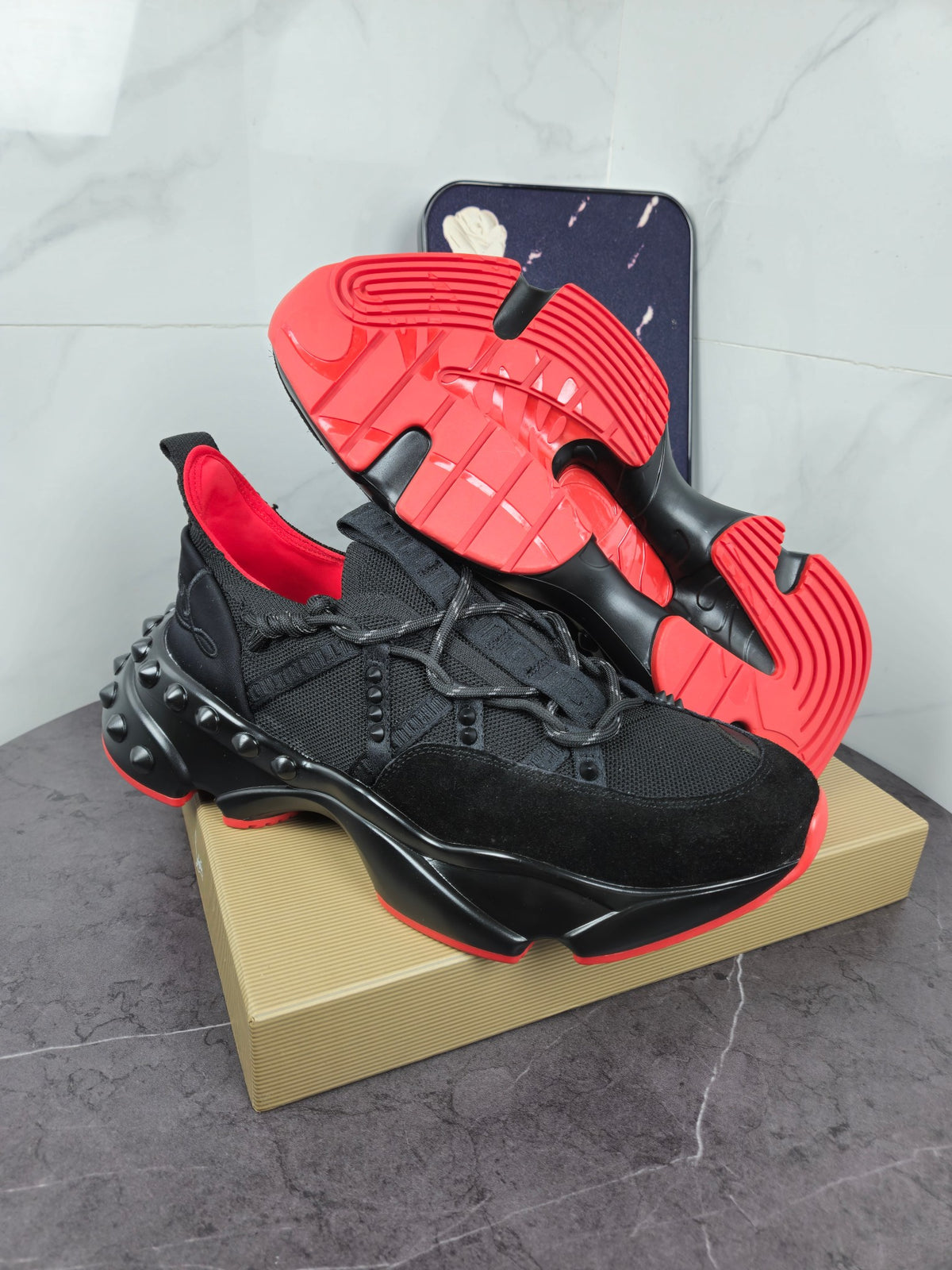 Z2P96A13 Popular high-quality shoes