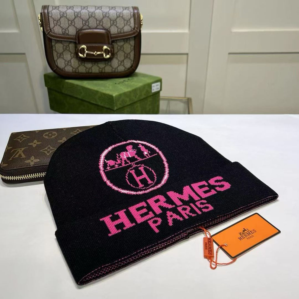 M1R86H46 Fashion hats