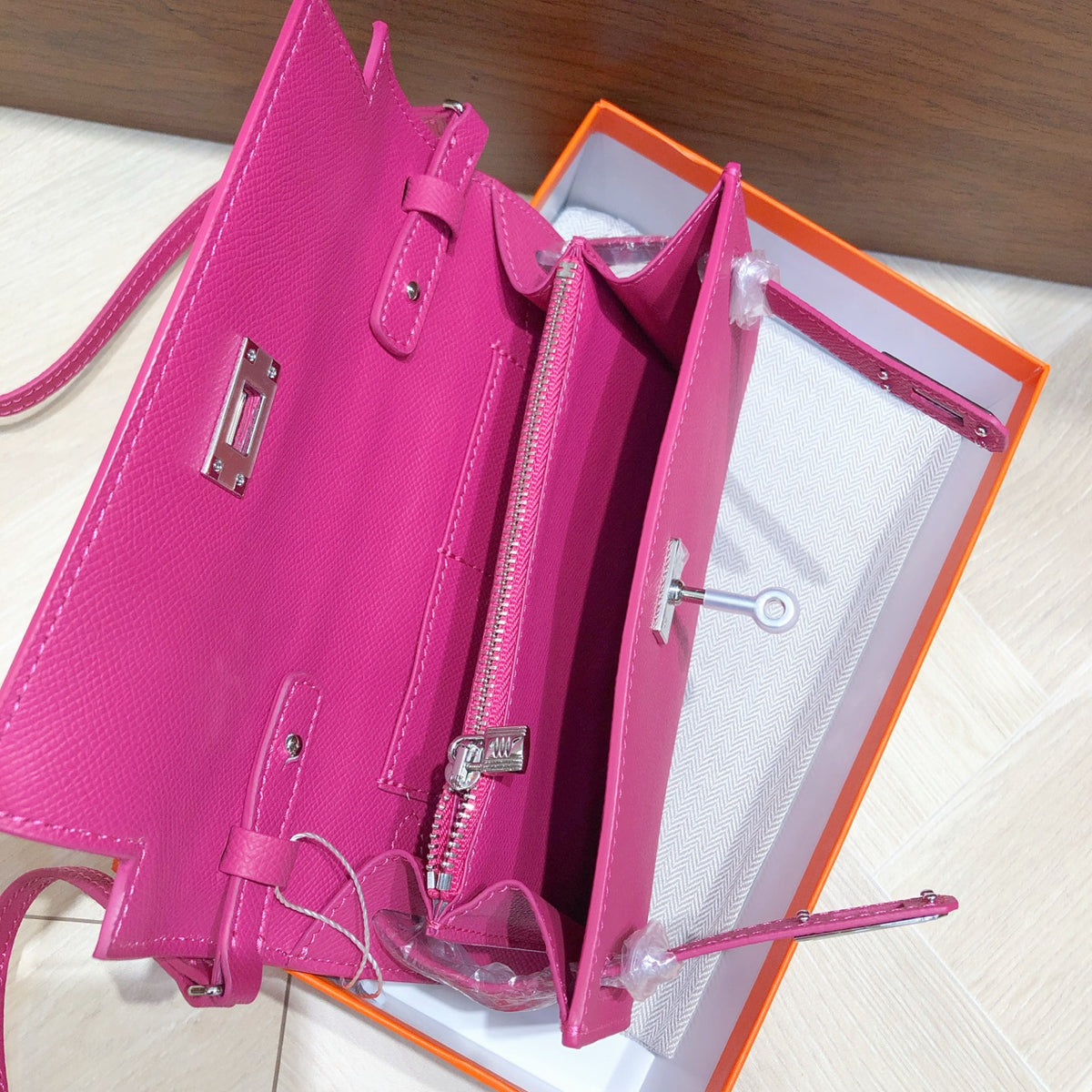 B1X66H10 Fashion high-quality leather bag