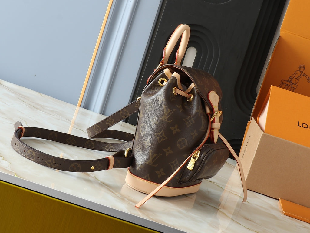 146PE176B Popular leather bag