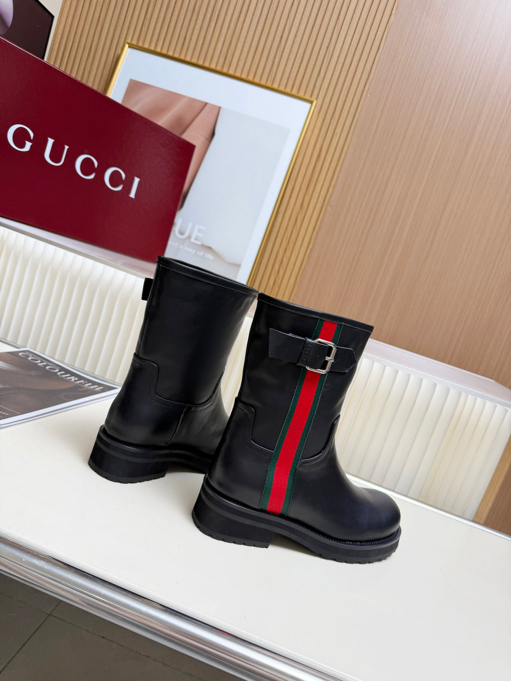 Z2P96B20 Fashion high-quality shoes