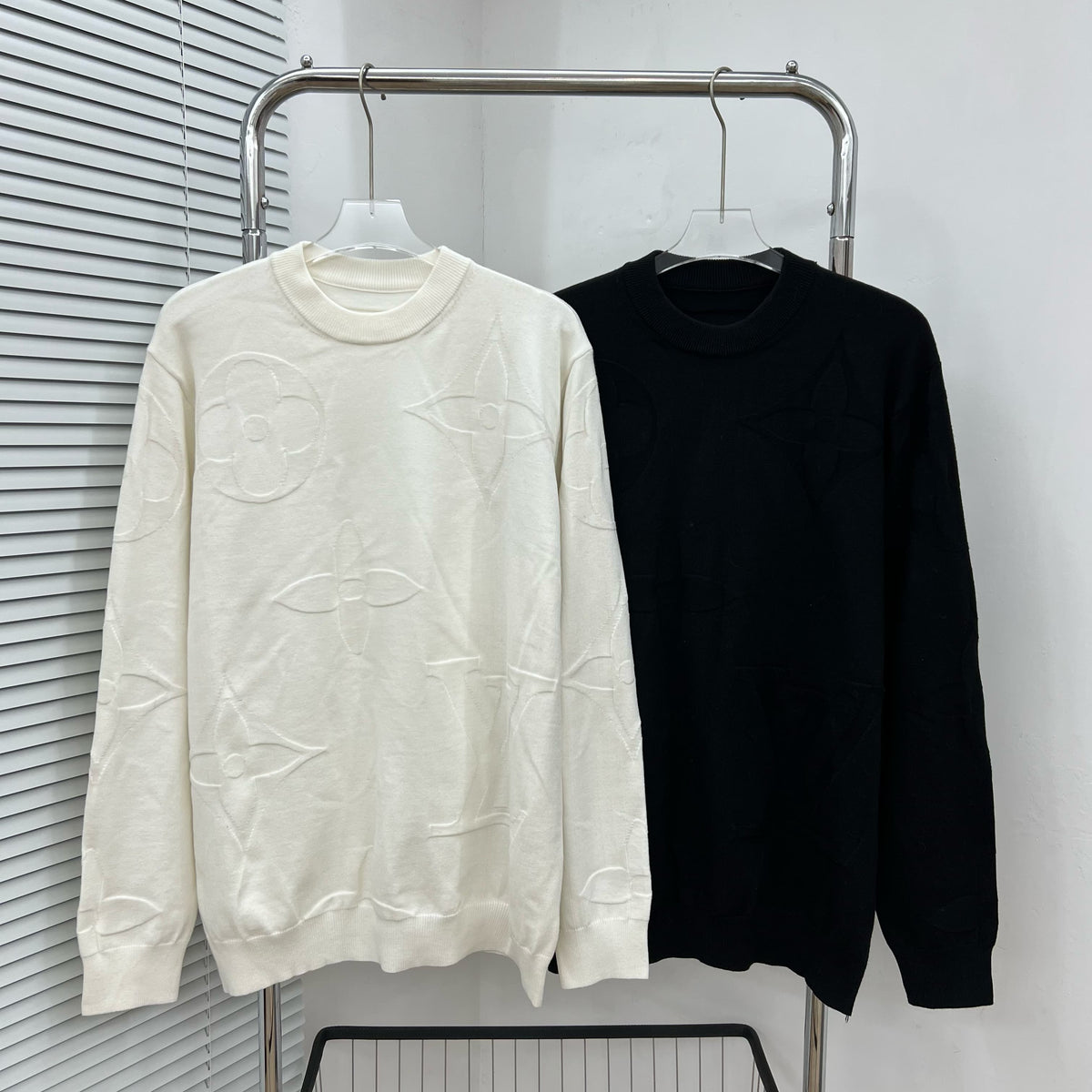 U1R86E64 Fashion Sweaters