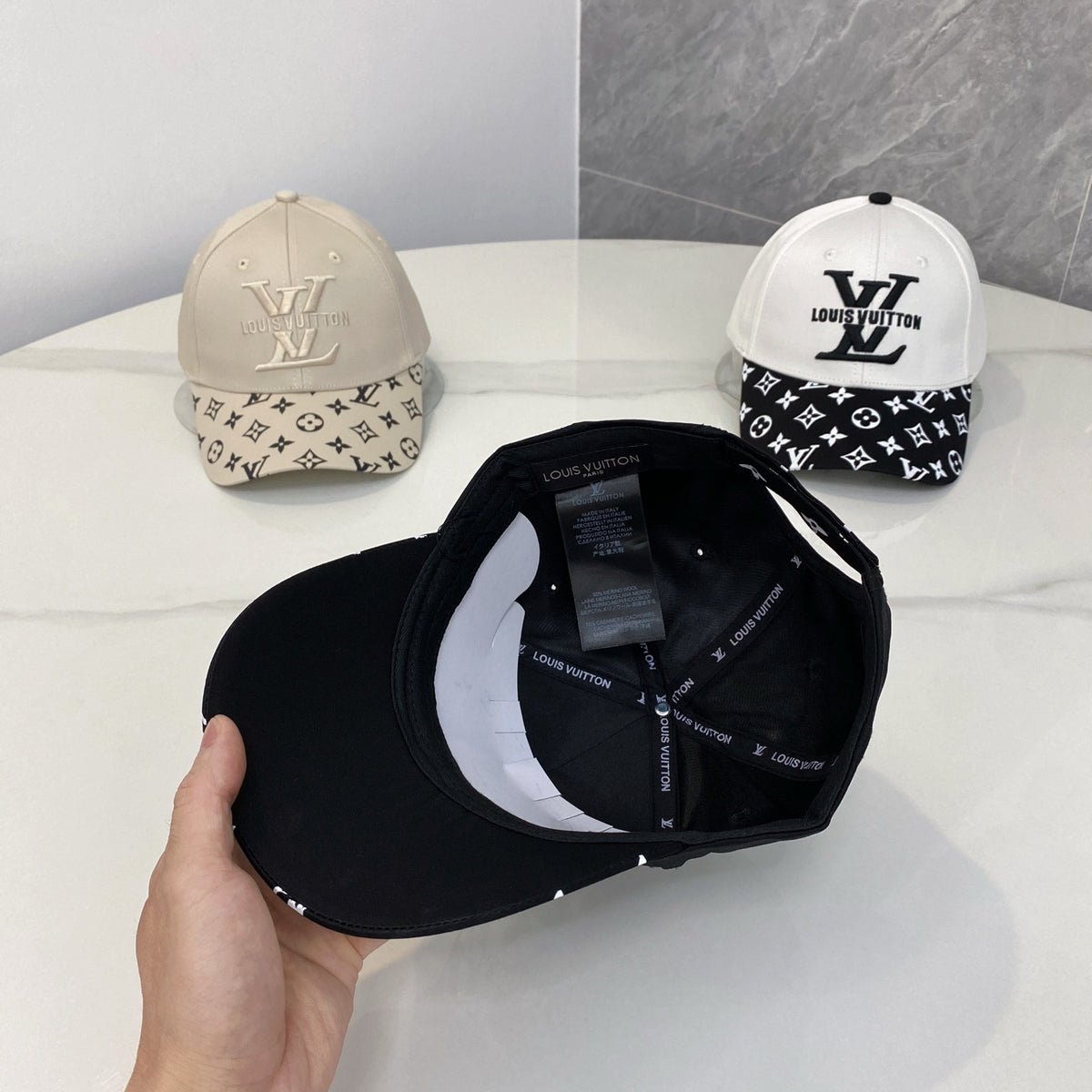 M1R86E126 Fashion hats