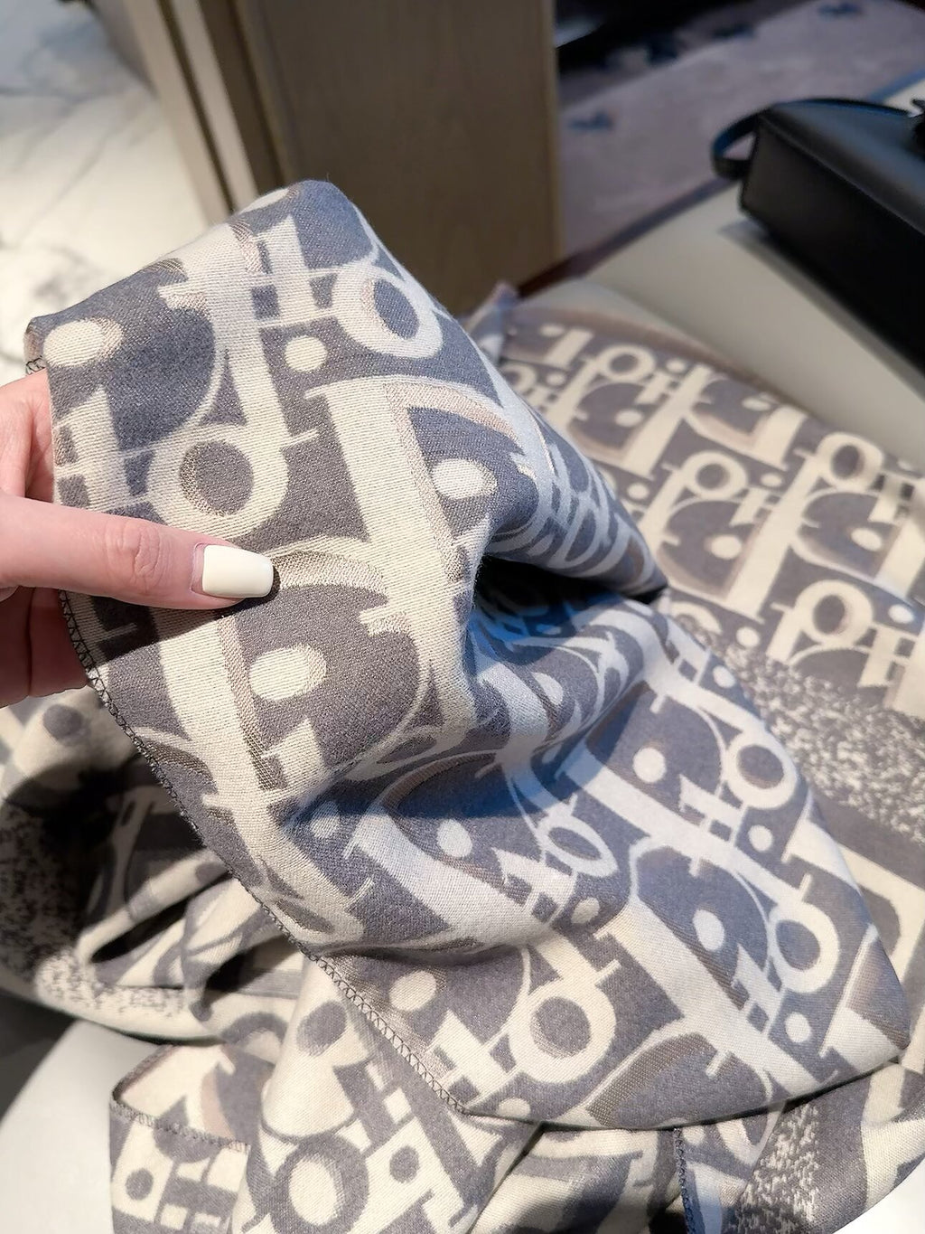 W1R106D55 Fashion Winter Scarves