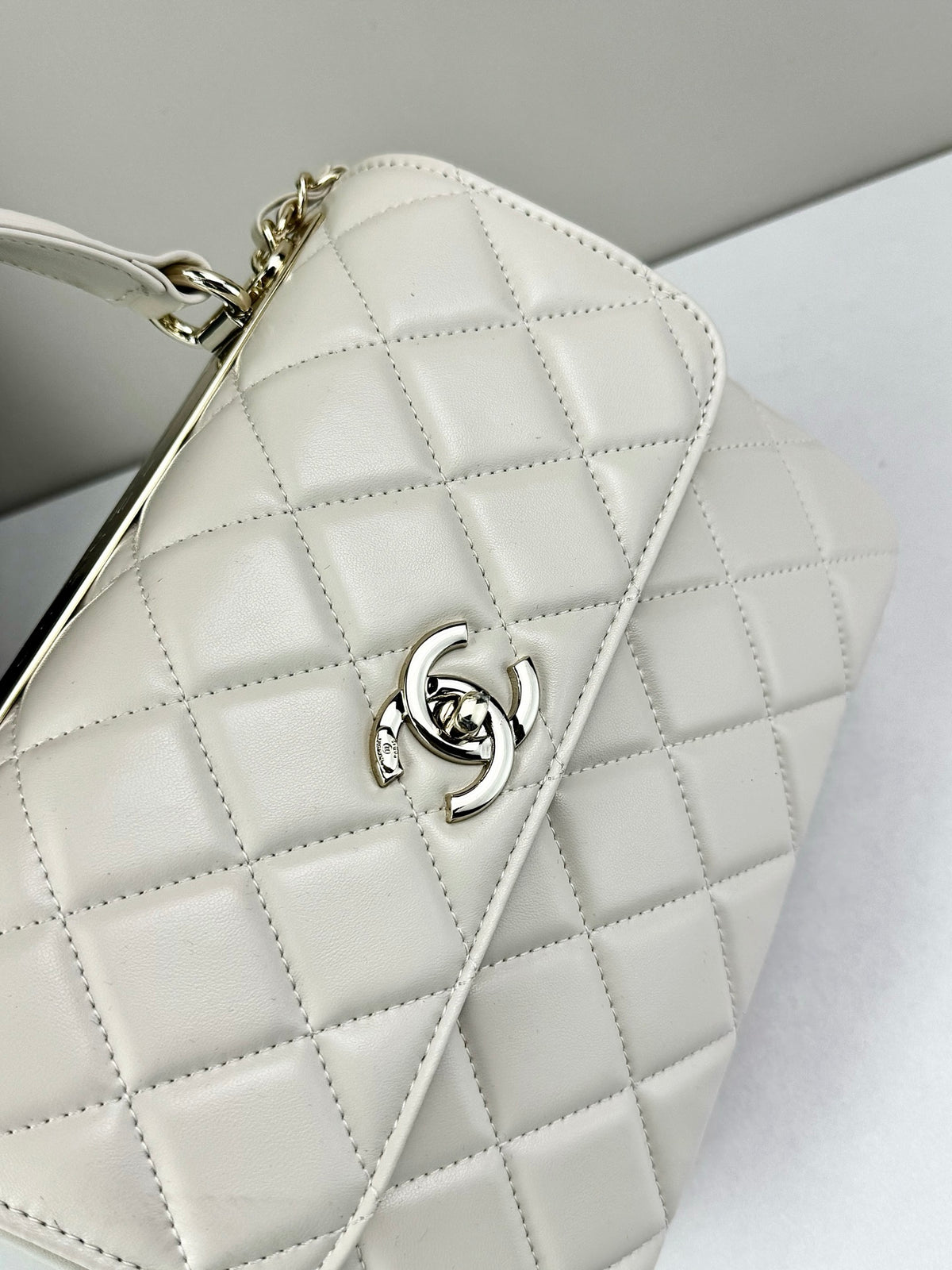 B1X76C6 Fashion leather bag