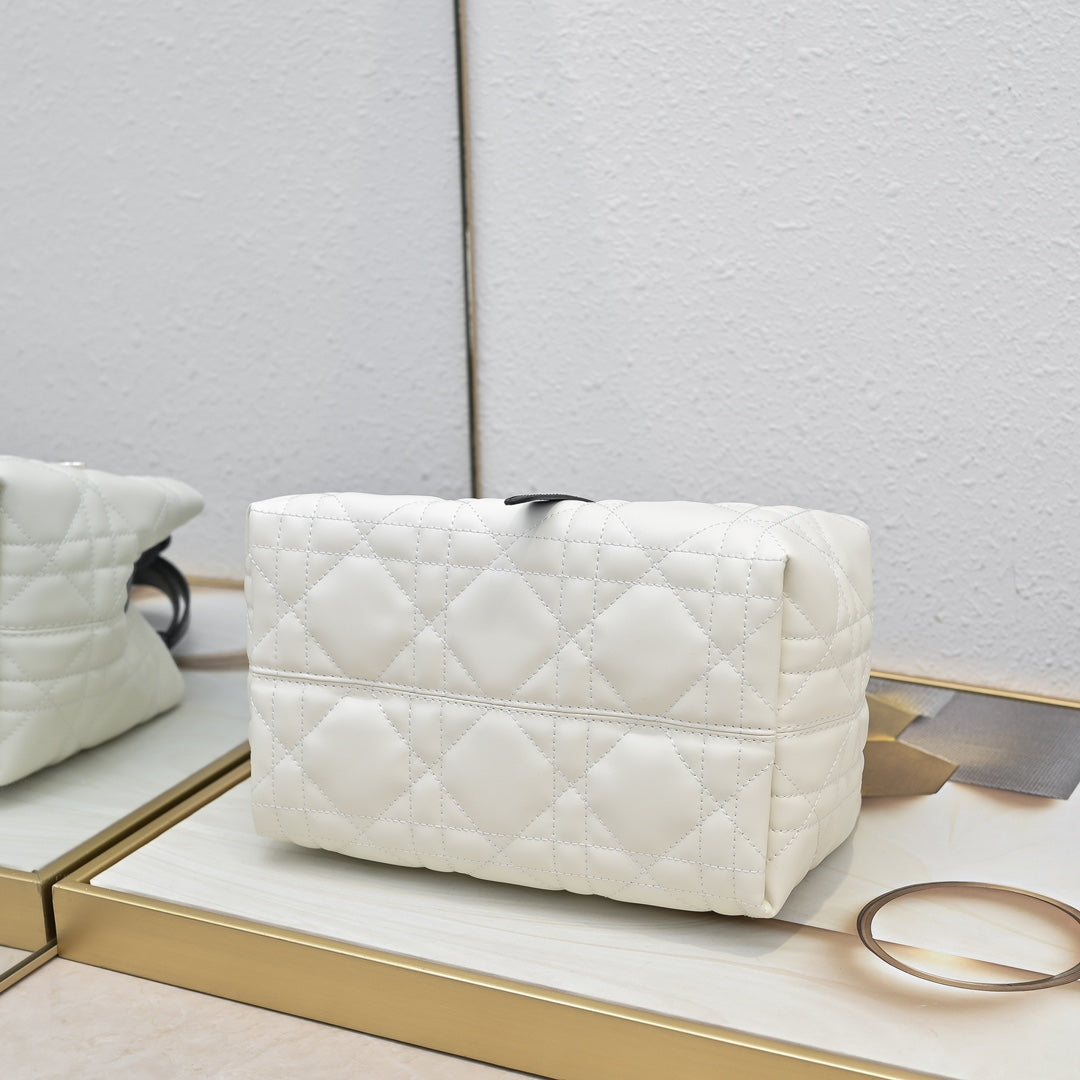 B1R76D40 Fashion leather bag